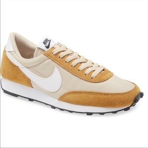 Nike Daybreak in Rattan